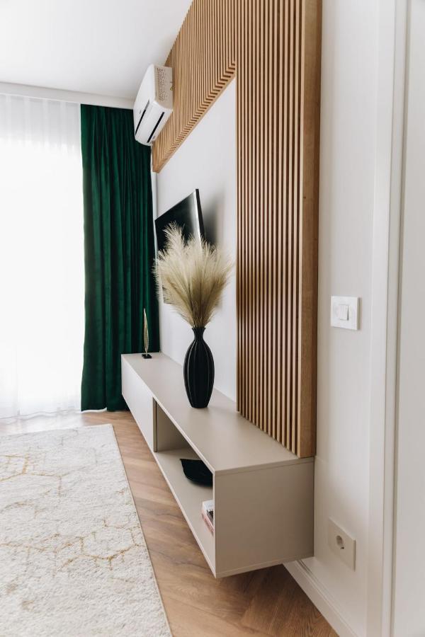 Tulip Apartment Oradea Dış mekan fotoğraf